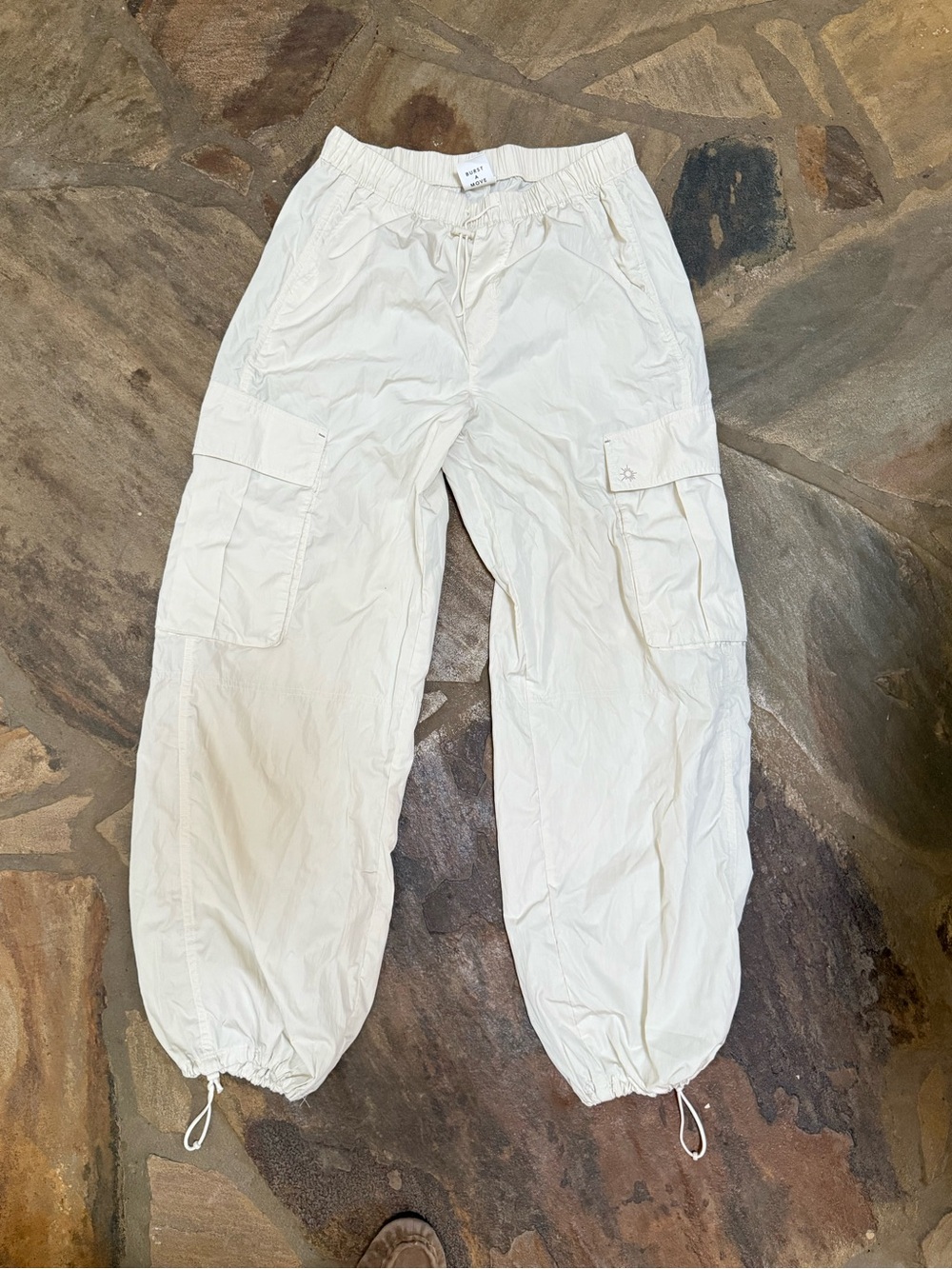 Offline by Aerie White Cargo Parachute Pants Size S